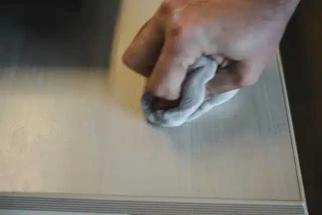 Grauer Riese Schmutzradierer 1