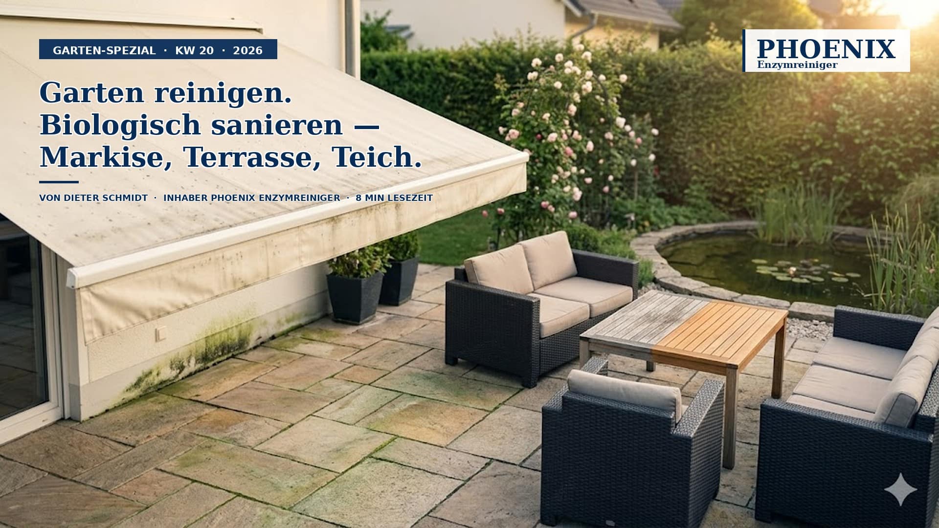Garten reinigen Anleitung — verwitterte Terrasse mit Moosbelag im Vordergrund, Gartenmöbel mit Markise im Hintergrund, typische Phoenix-Anwendungsfläche im Außenbereich
